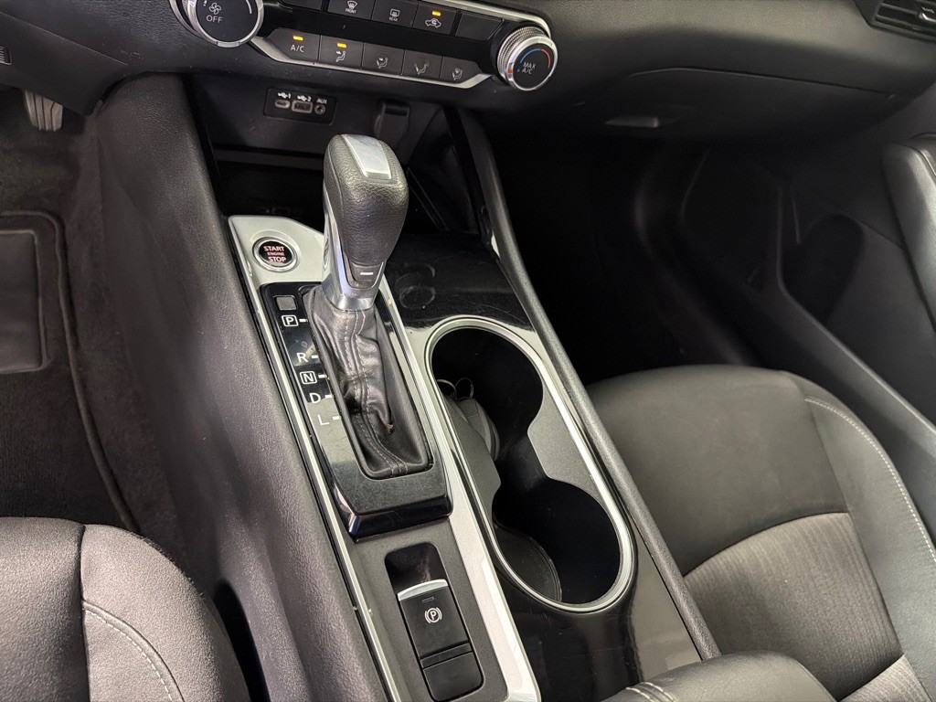 2024 Nissan Altima Image 14