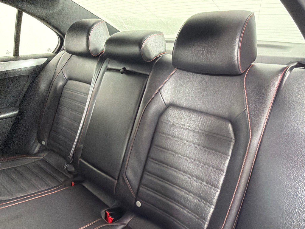 2013 Volkswagen Jetta Image 18