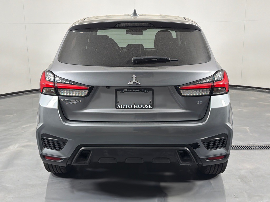 2023 Mitsubishi Outlander Image 6
