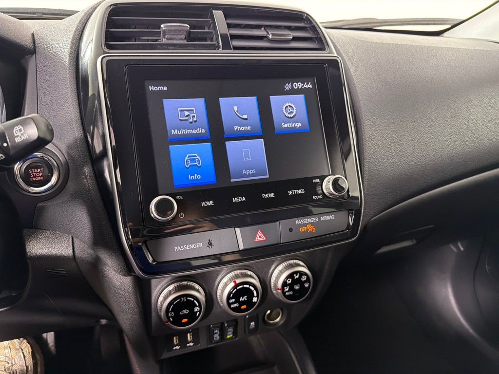 2023 Mitsubishi Outlander Image 14