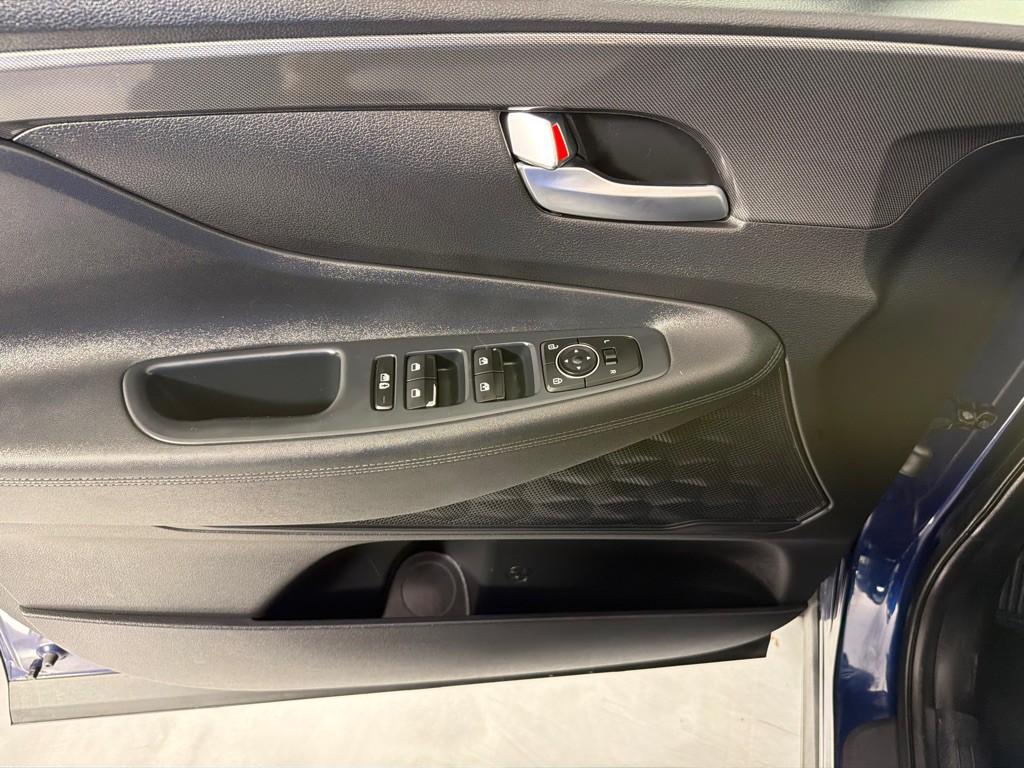 2021 Hyundai Santa Fe Image 8