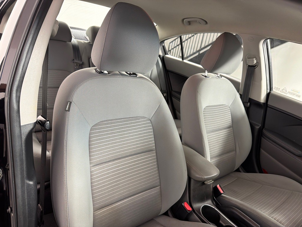 2018 Kia Forte Image 18