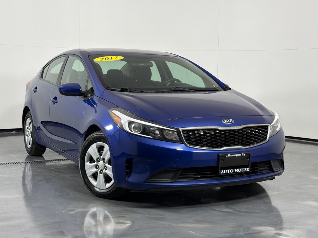 2017 Kia Forte Image 2