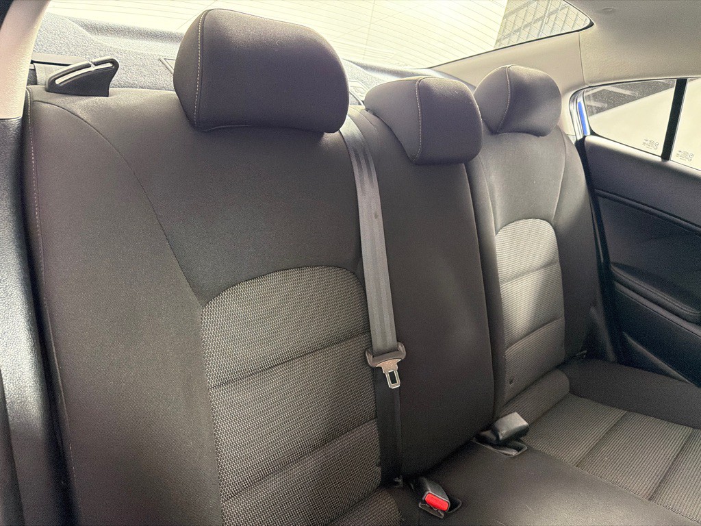 2017 Kia Forte Image 20