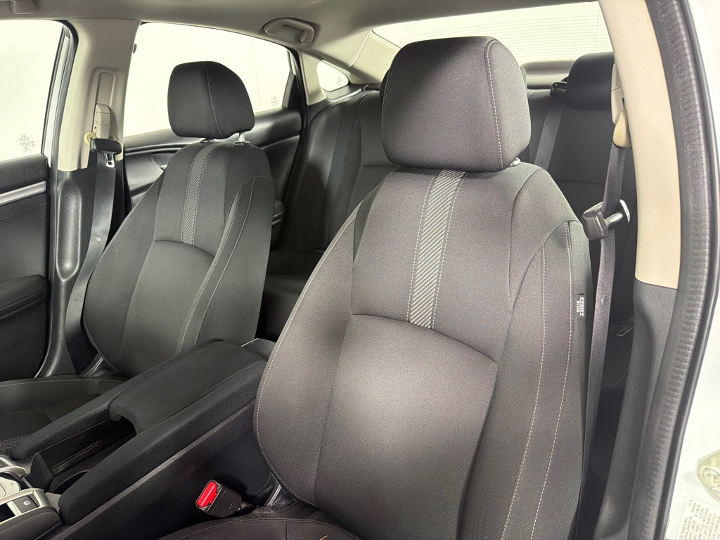 2017 Honda Civic Image 10