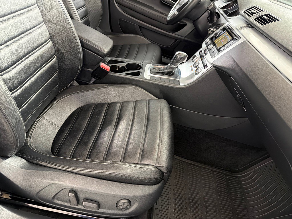 2013 Volkswagen CC Image 21