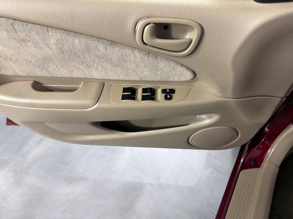 1999 Toyota Corolla Image 10