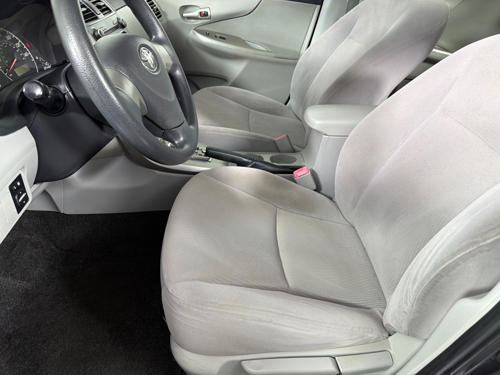 2011 Toyota Corolla Image 12