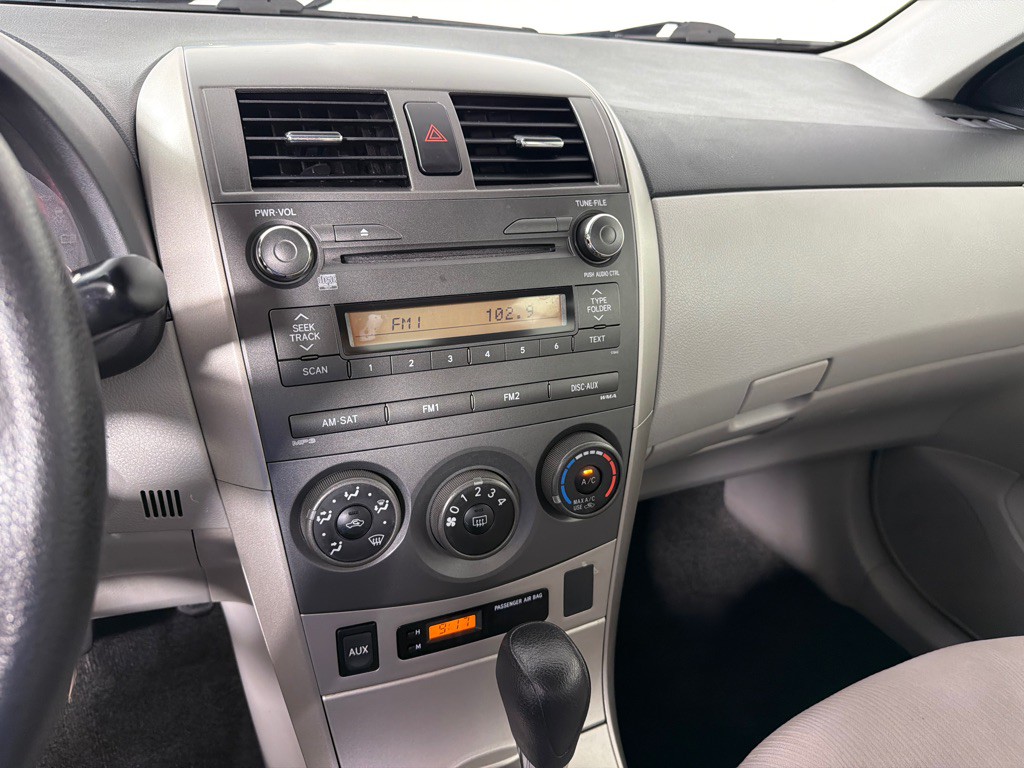 2011 Toyota Corolla Image 15