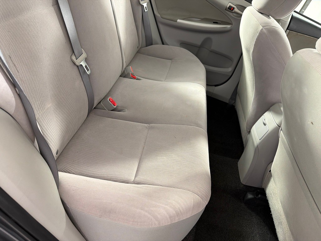 2011 Toyota Corolla Image 19