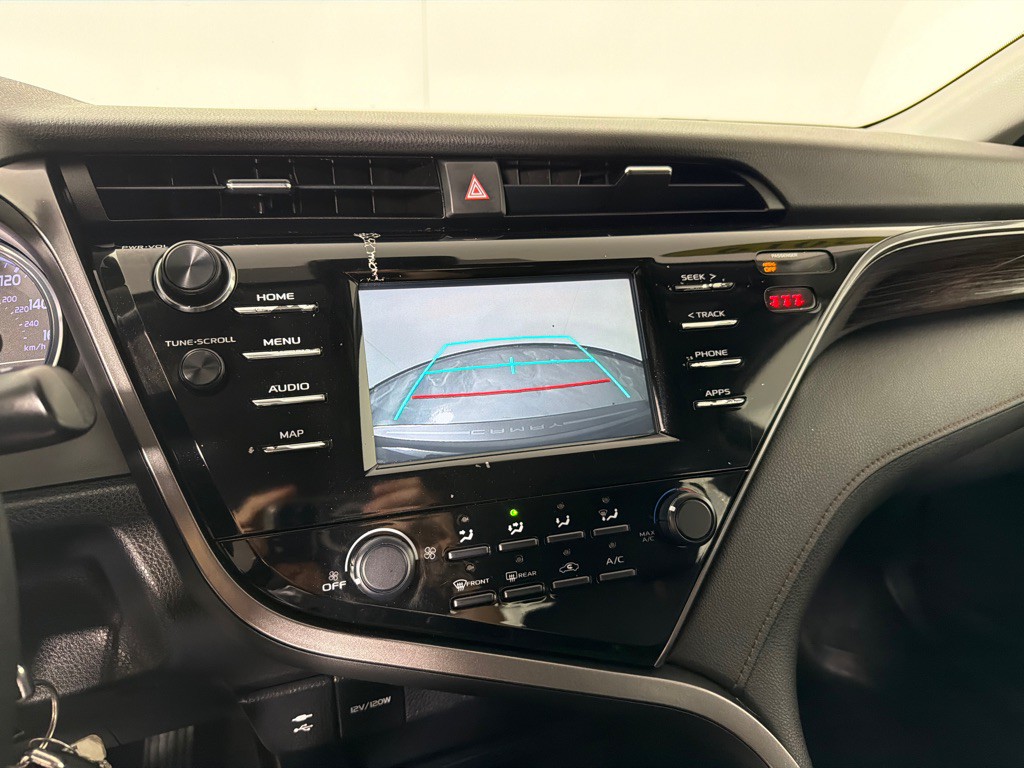 2019 Toyota Camry Image 13
