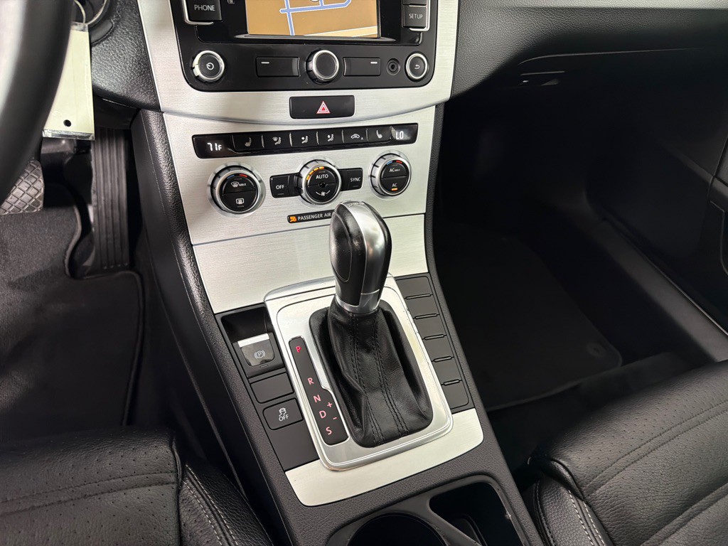 2013 Volkswagen CC Image 12