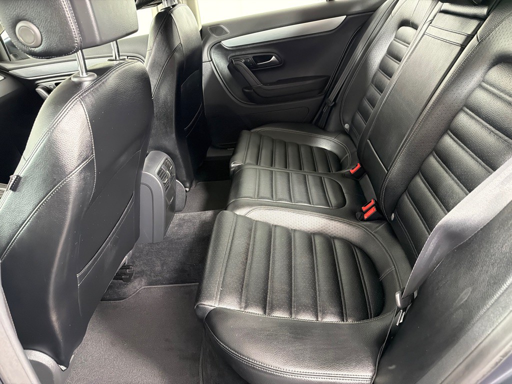 2013 Volkswagen CC Image 13