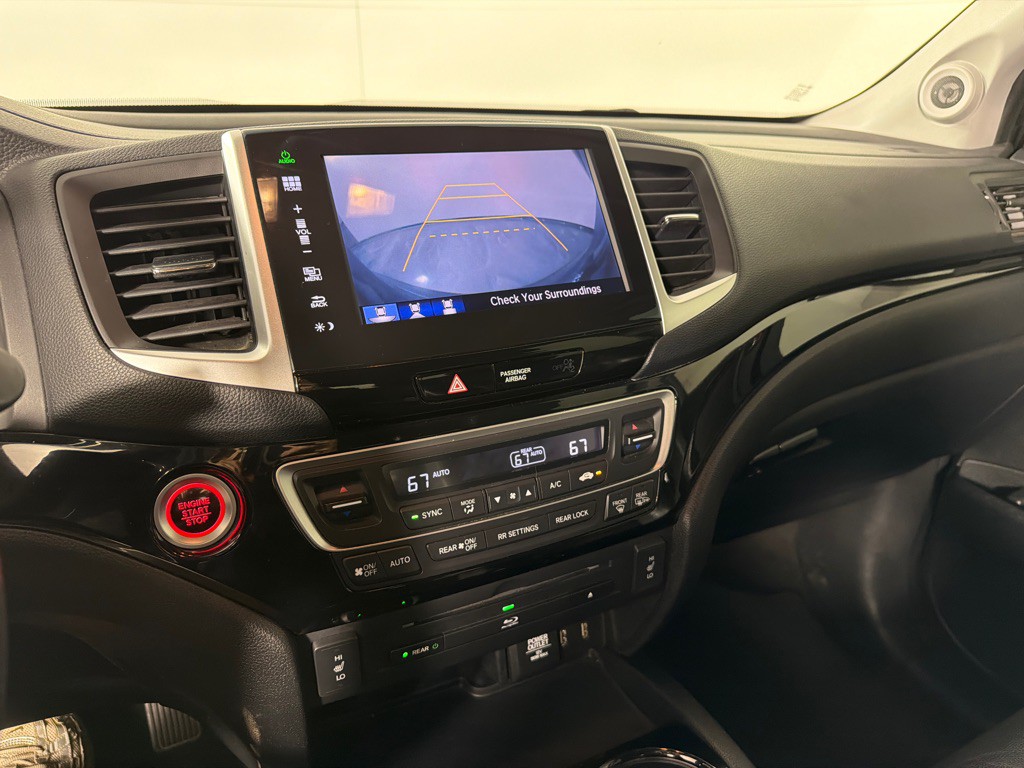 2016 Honda Pilot Image 16