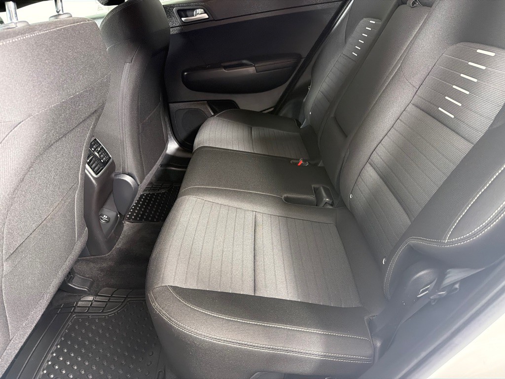 2020 Kia Sportage Image 17