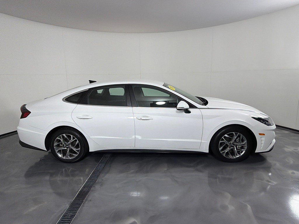 2023 Hyundai Sonata Image 4