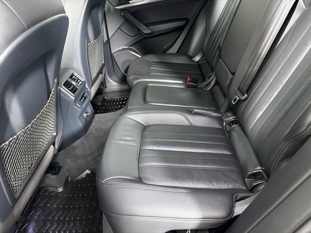 2018 Audi Q5 Image 19