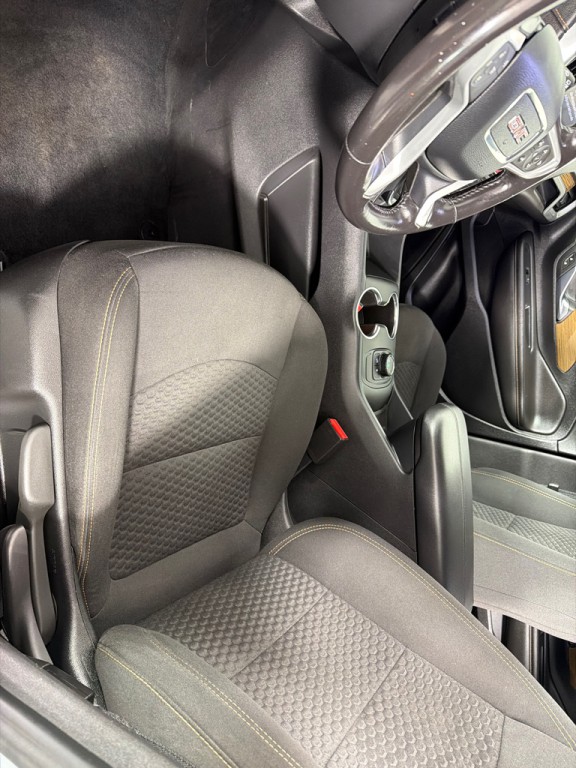 2020 GMC Terrain Image 12