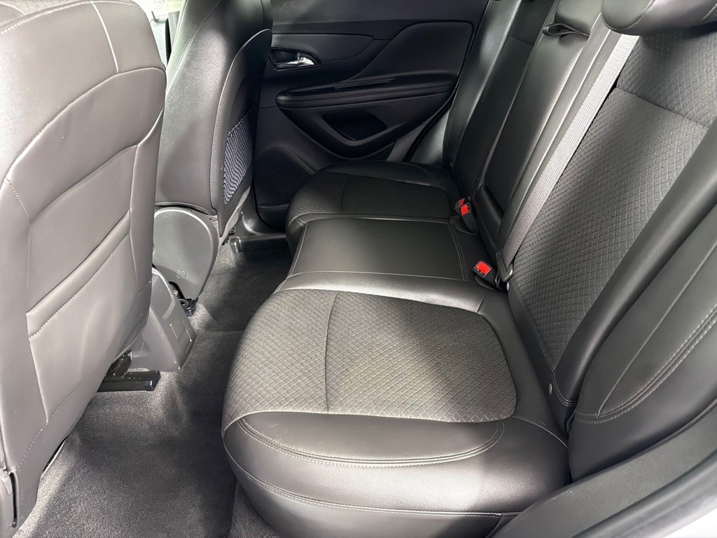 2021 Buick Enclave Image 17