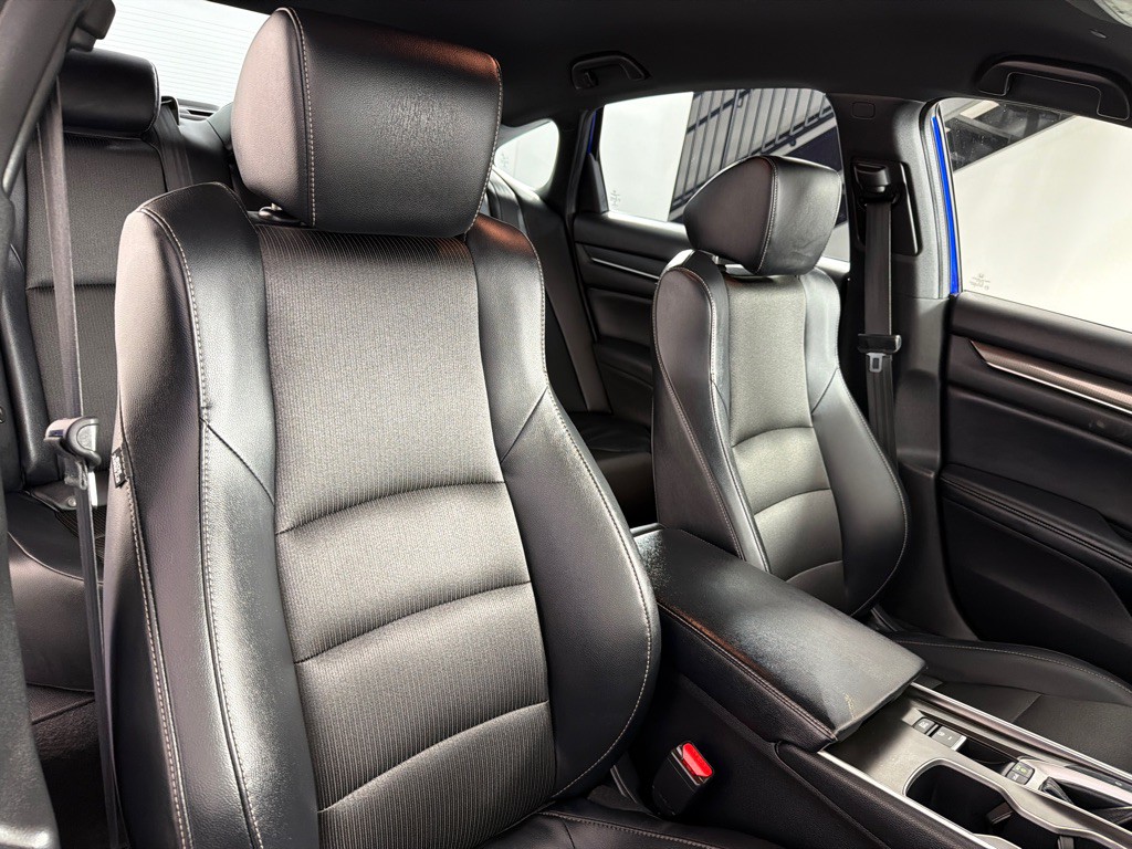 2018 Honda Accord Image 23