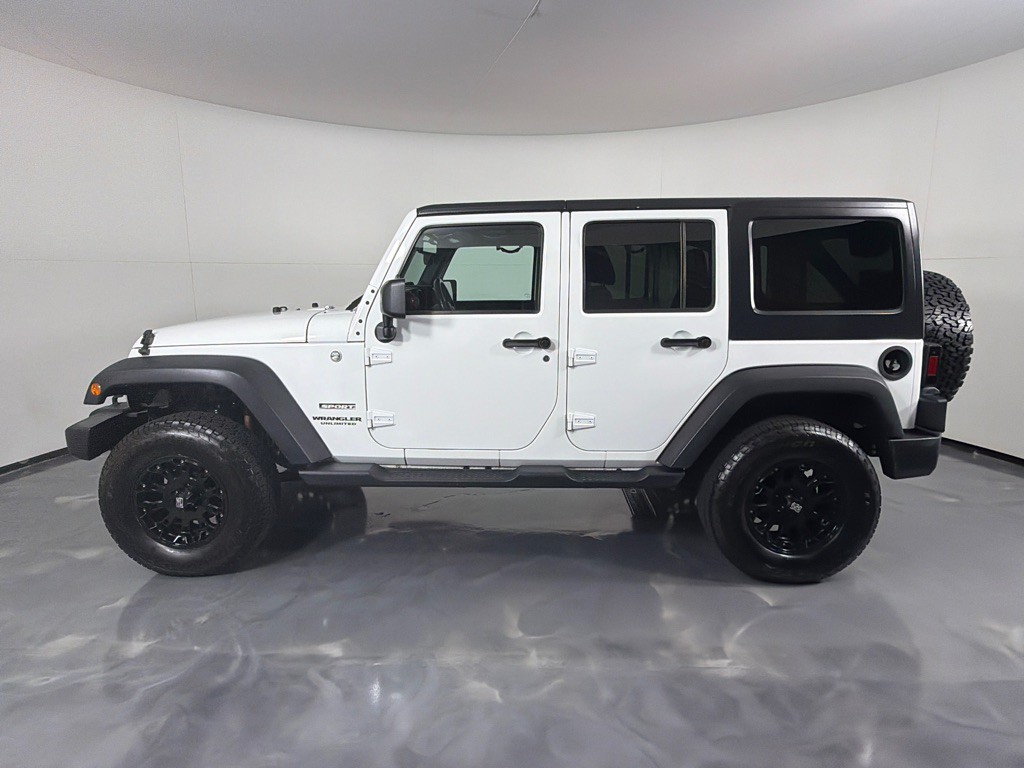2013 Jeep Wrangler Unlimited Image 8