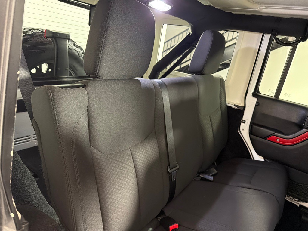 2013 Jeep Wrangler Unlimited Image 21