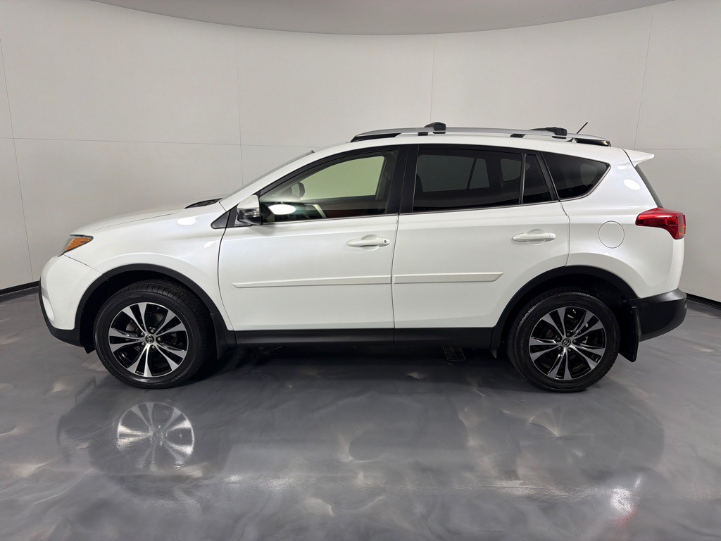 2015 Toyota Rav4 Image 8