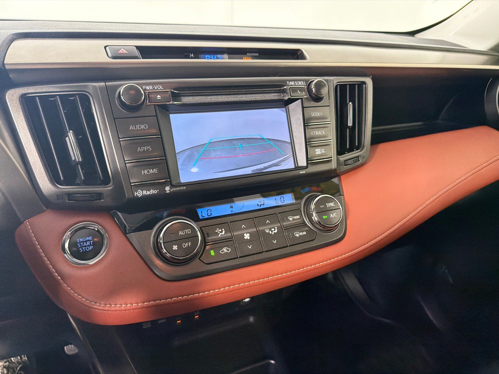 2015 Toyota Rav4 Image 17