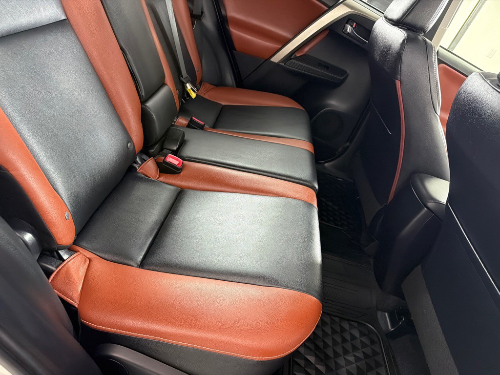 2015 Toyota Rav4 Image 22