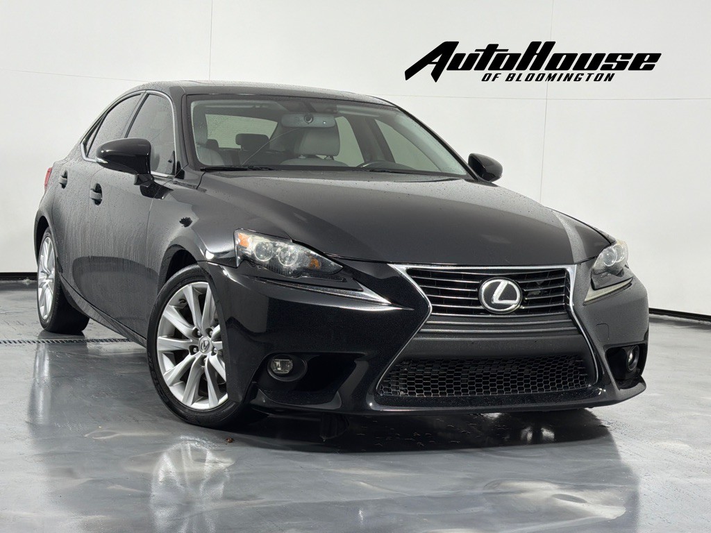 2015 Lexus IS Image 1