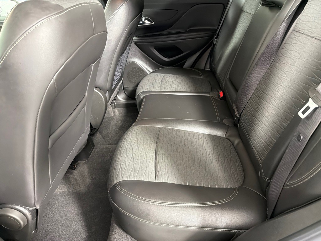 2016 Buick Enclave Image 16