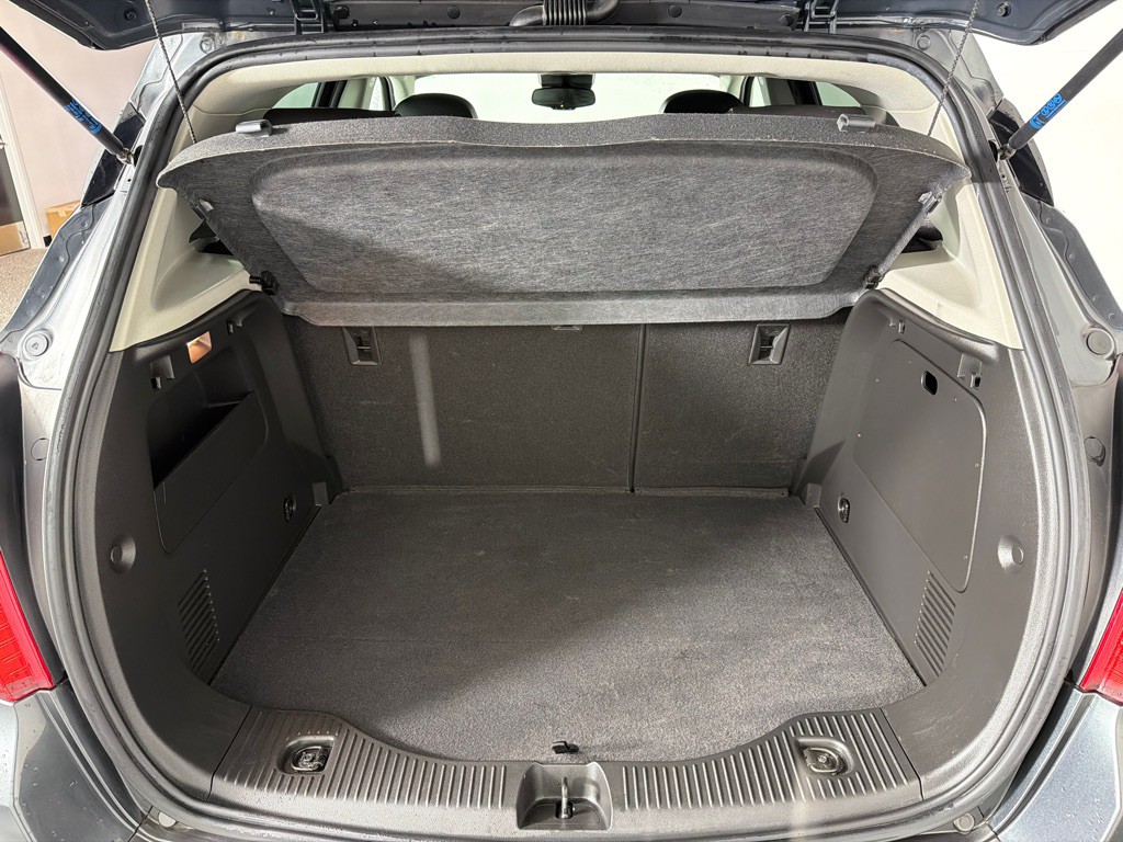 2016 Buick Enclave Image 18