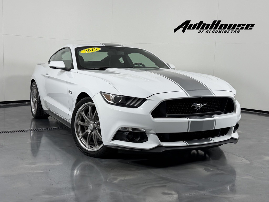 2015 Ford Mustang Image 1