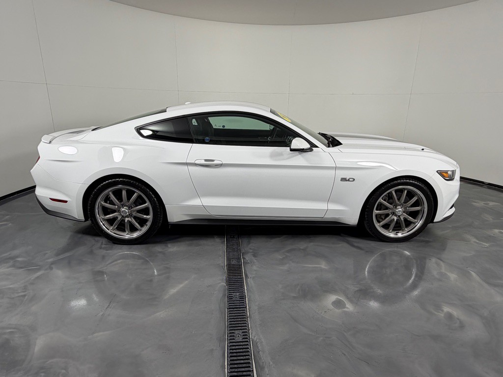 2015 Ford Mustang Image 4