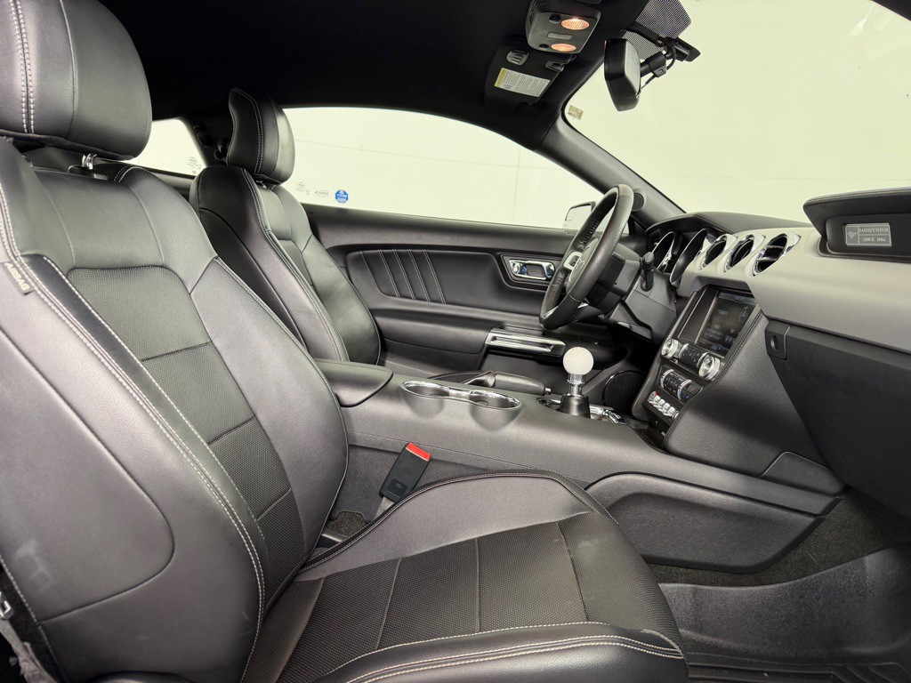 2015 Ford Mustang Image 22