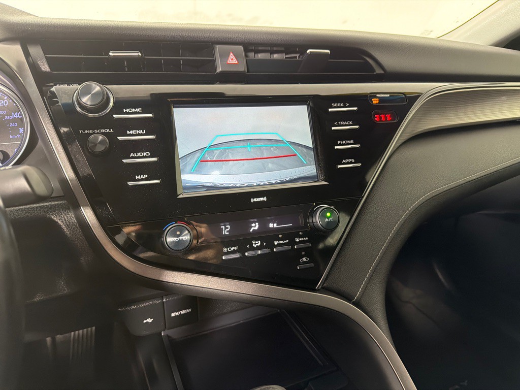 2020 Toyota Camry Image 15