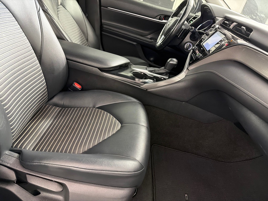 2020 Toyota Camry Image 22