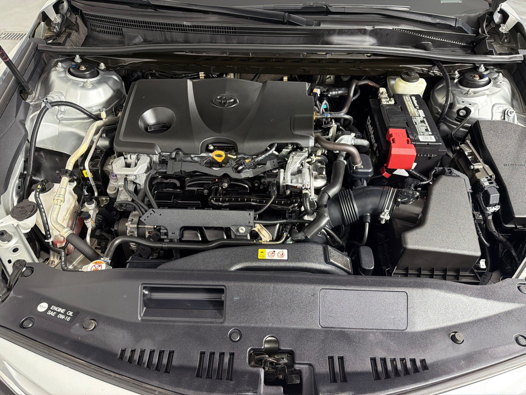 2020 Toyota Camry Image 25