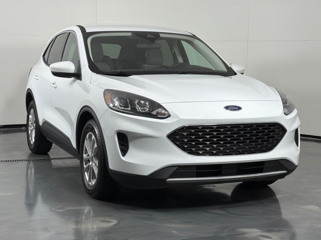 2021 Ford Escape Image 3