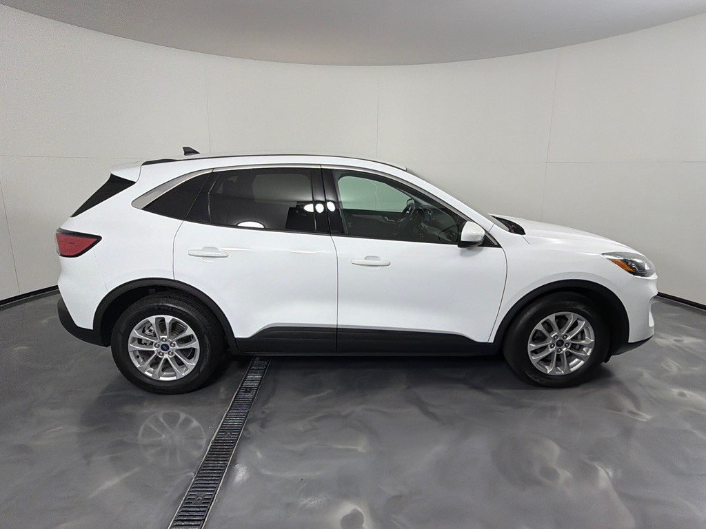 2021 Ford Escape Image 4