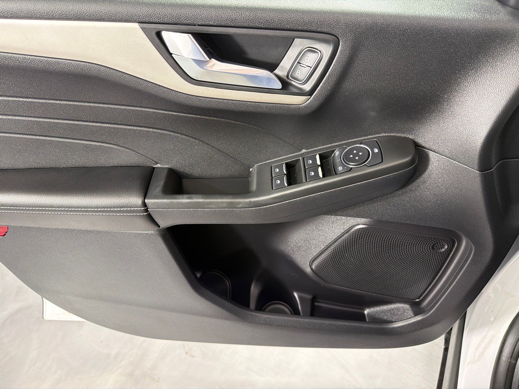 2021 Ford Escape Image 11