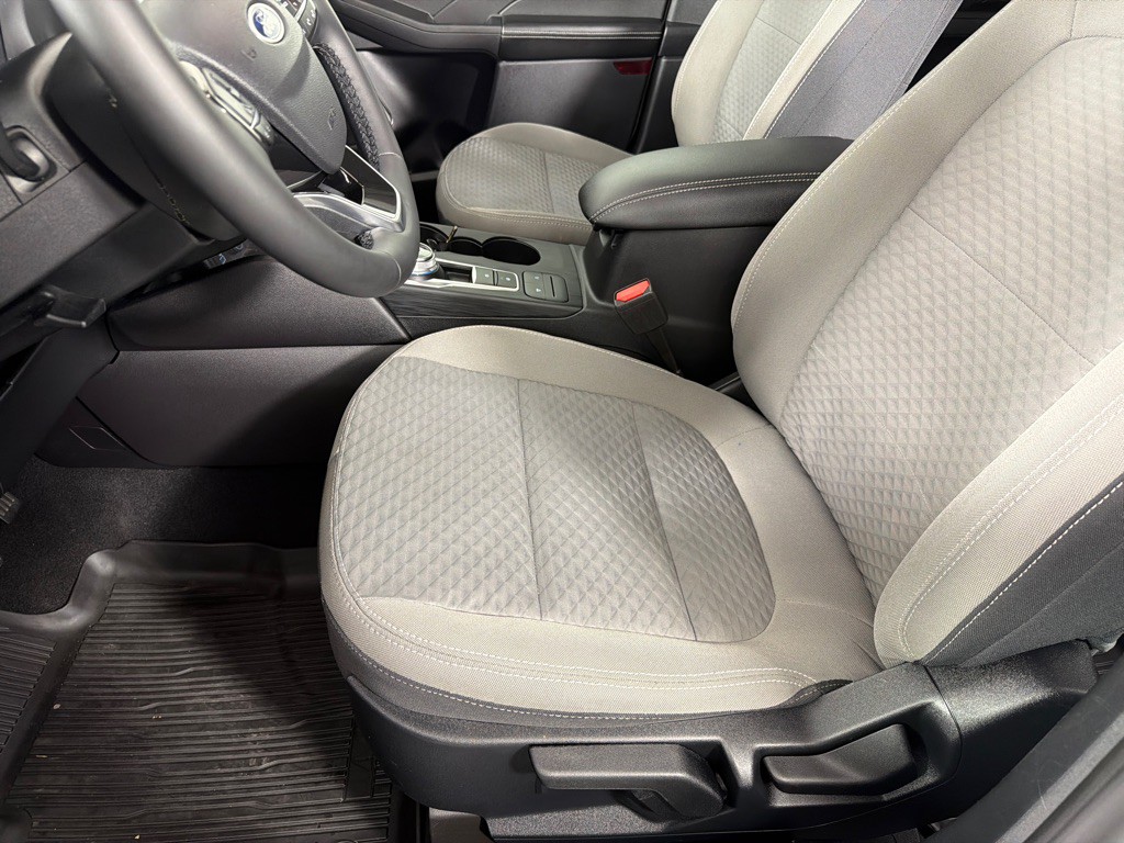 2021 Ford Escape Image 12