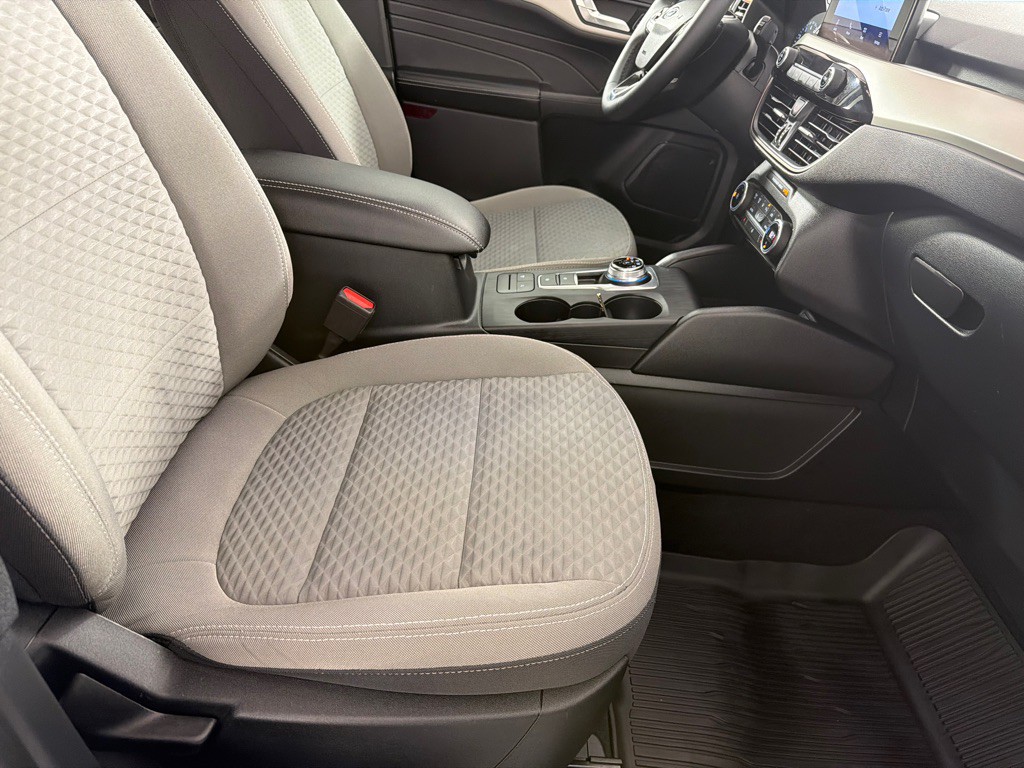 2021 Ford Escape Image 23