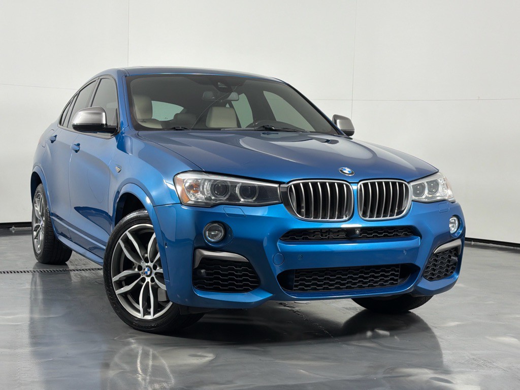 2018 BMW X4 Image 2