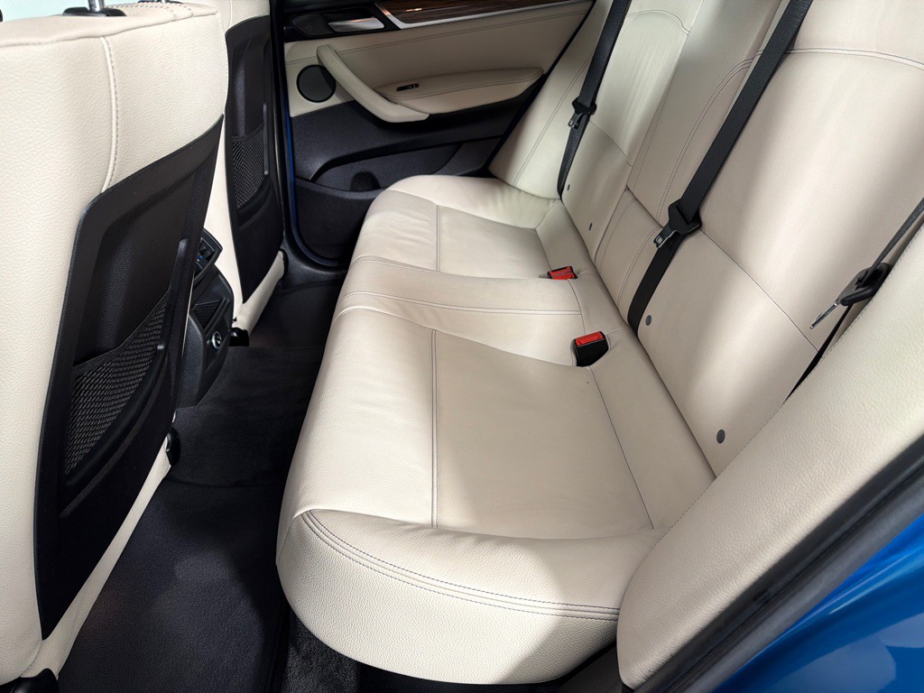 2018 BMW X4 Image 17