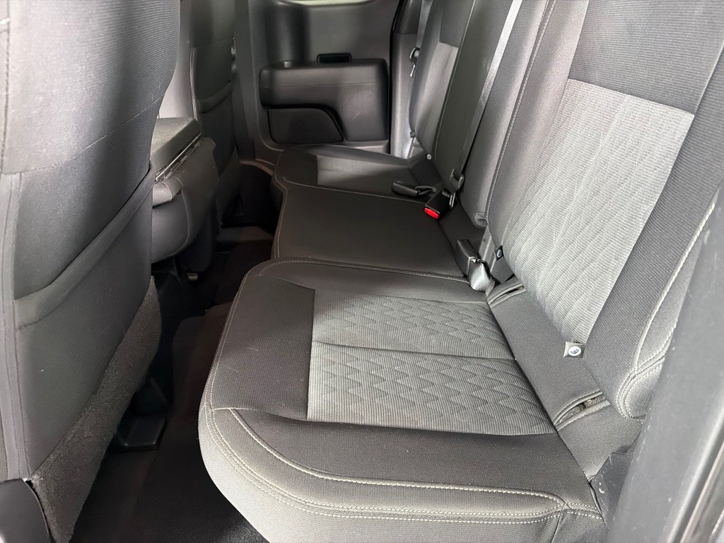 2017 Nissan Titan Image 14