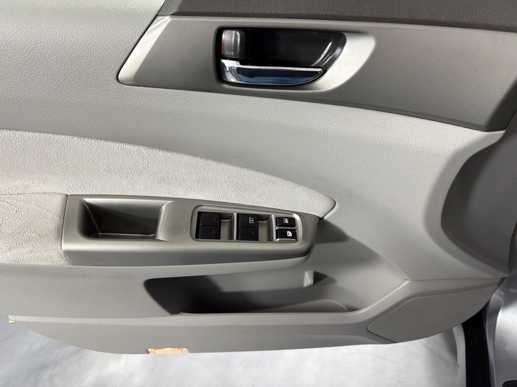 2009 Subaru Forester Image 9