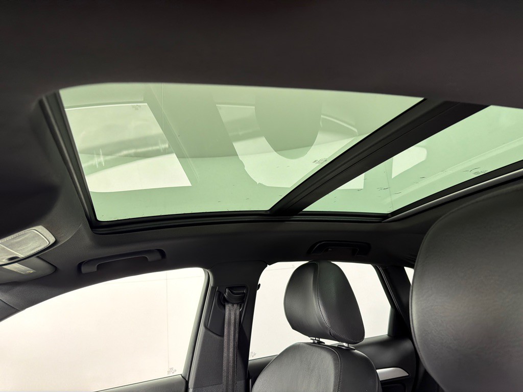 2015 Audi Q3 Image 14
