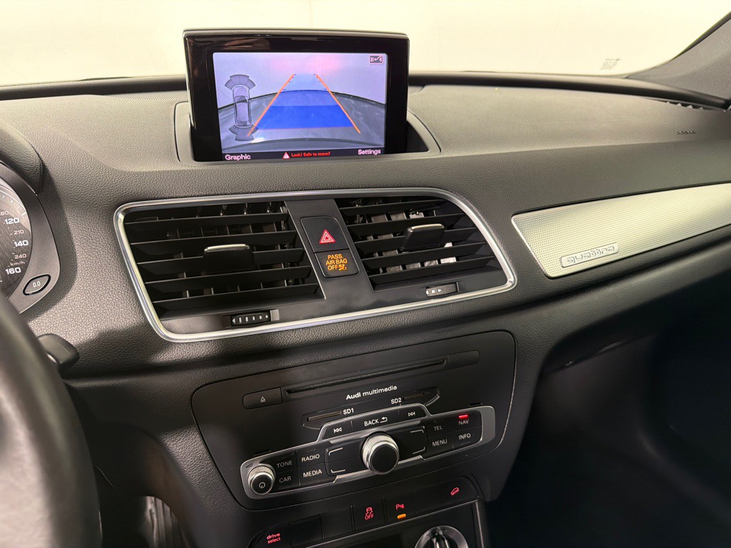 2015 Audi Q3 Image 17