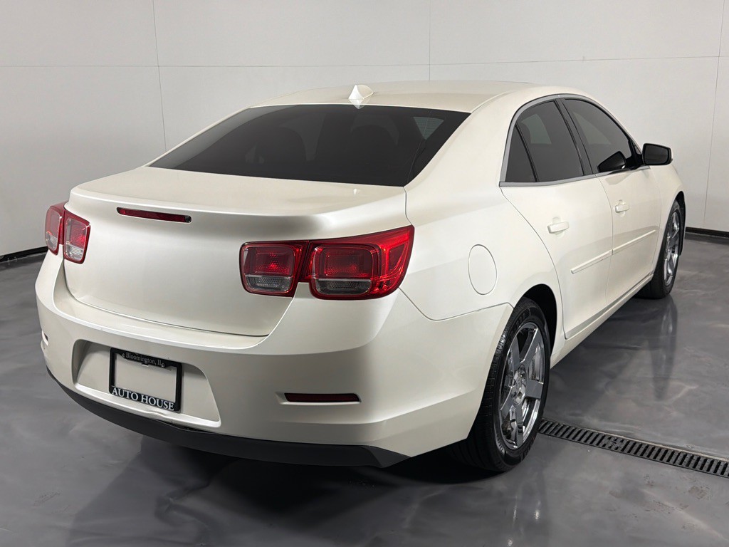 2013 Chevrolet Malibu Image 5